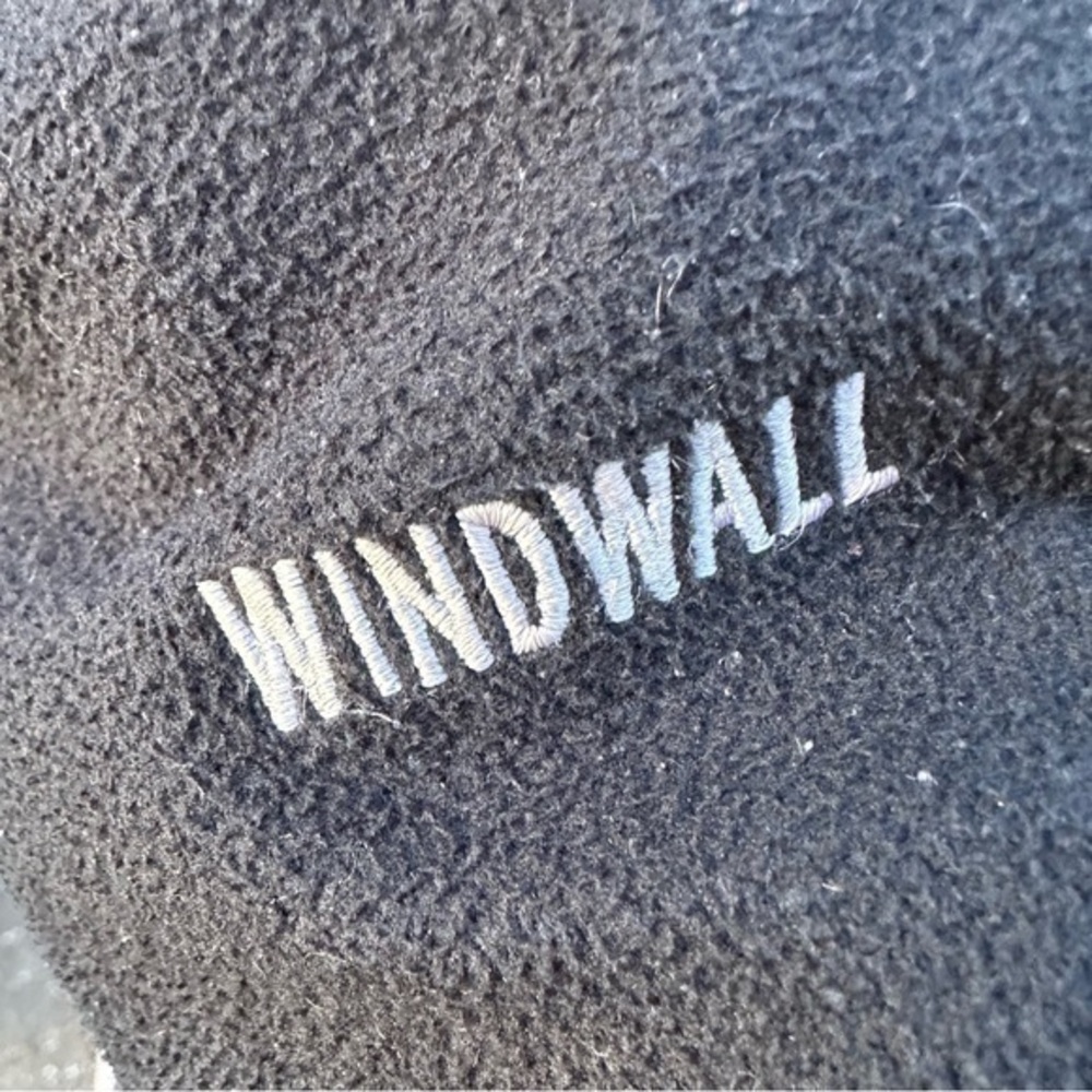 The North Face Women’s Windwall Full Zip Fleece Jacket (Black) - Picture 4 of 7
